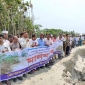 কমলনগরে নদী ভাঙন রোধ প্রকল্পের কাজ বন্ধের প্রতিবাদে মানবন্ধন